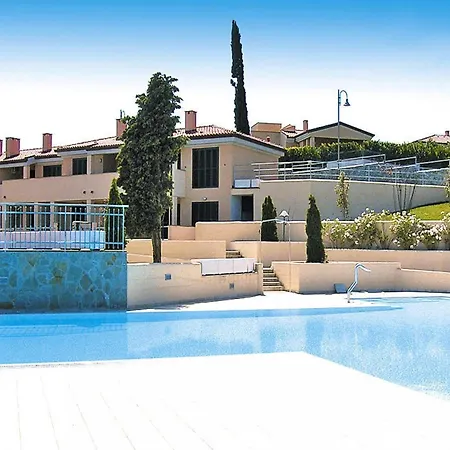 In With Pool Apartmán Cogoleto