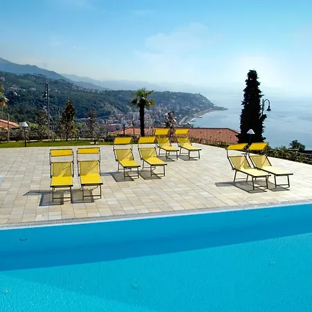 Apartmán In With Pool *